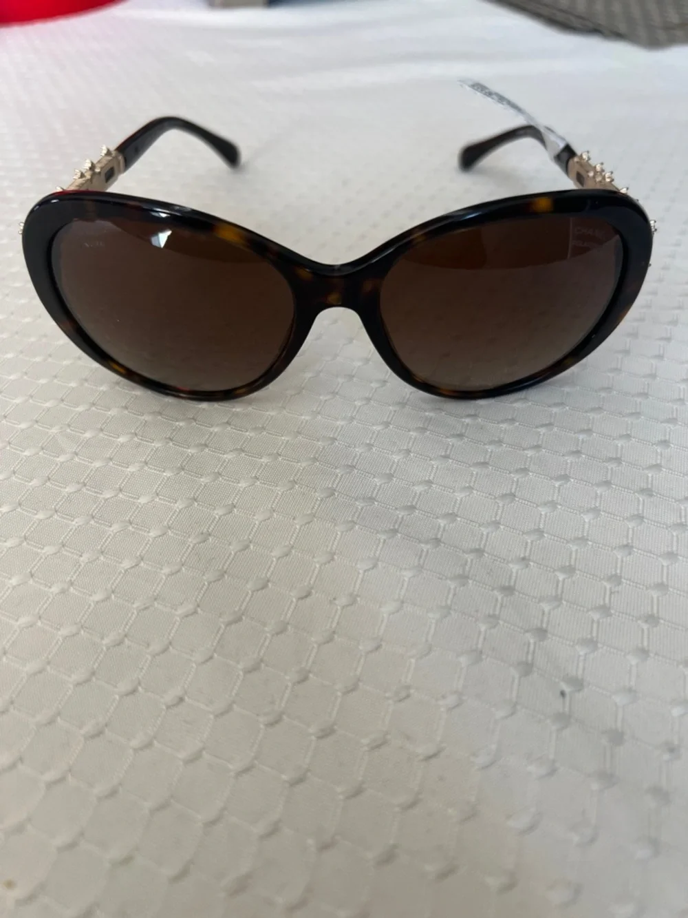 CHANEL Tortoiseshell Sunglasses with Brown Gradient Lenses - Picture 1 of 9